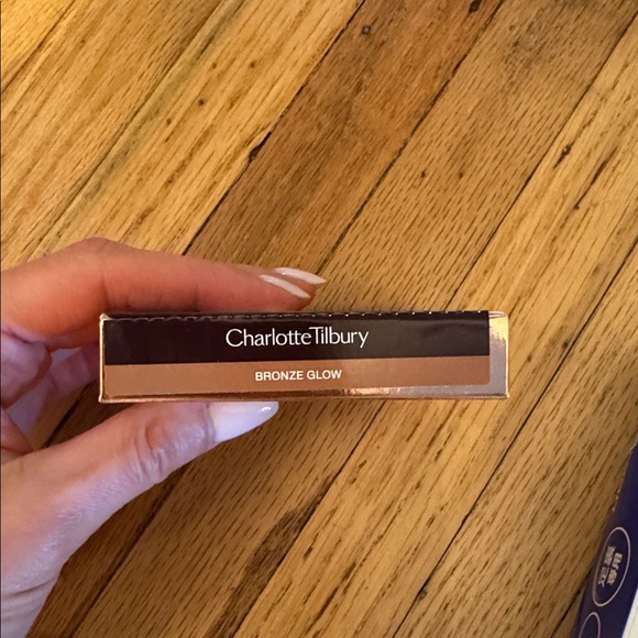 Charlotte Tilbury glow guide face architect, highlighter, bronze glow - Picture 3 of 5